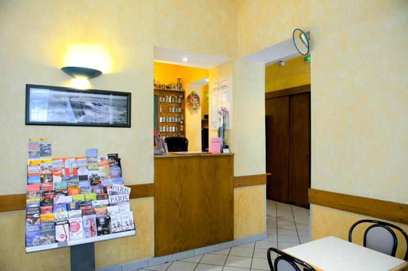 Hotel De Milan Paris Ngoại thất bức ảnh